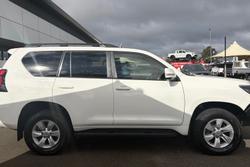 2022 Toyota Landcruiser Prado GXL