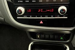 2021 Mitsubishi Outlander PHEV ES