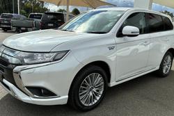 2021 Mitsubishi Outlander PHEV ES
