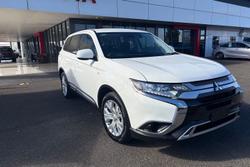 2021 Mitsubishi Outlander ES