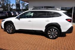 2023 Subaru Outback AWD Touring XT