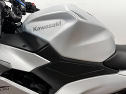 2024 Kawasaki NINJA 500 WHITE