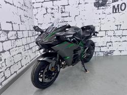 2025 Kawasaki Ninja H2 (ZX1002J) Ninja H2 Grey