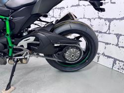2025 Kawasaki Ninja H2 (ZX1002J) Ninja H2 Grey