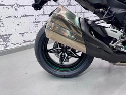 2025 Kawasaki Ninja H2 (ZX1002J) Ninja H2 Grey