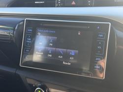 2017 Toyota Hilux SR5