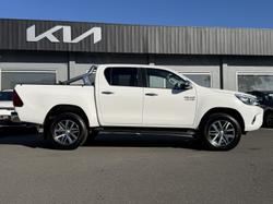 2017 Toyota Hilux SR5