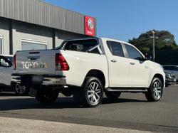2017 Toyota Hilux SR5