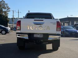 2017 Toyota Hilux SR5