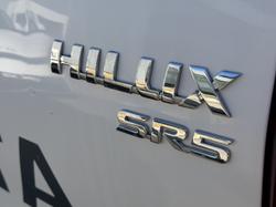 2017 Toyota Hilux SR5