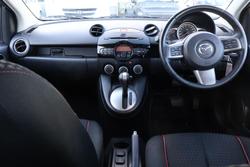 2013 Mazda 2 Maxx Sport