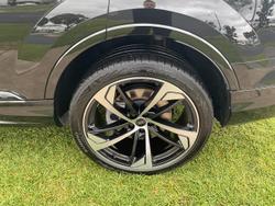 2023 Audi Q7 45 TDI Dynamic Black