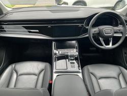 2023 Audi Q7 45 TDI Dynamic Black