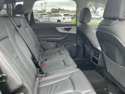 2023 Audi Q7 45 TDI Dynamic Black