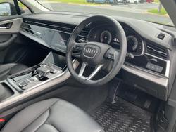 2023 Audi Q7 45 TDI Dynamic Black
