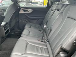 2023 Audi Q7 45 TDI Dynamic Black