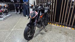 2017 Ktm 1290 SUPER DUKE R Black