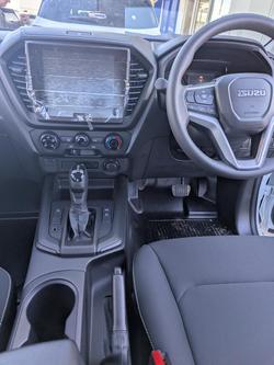 2026 Isuzu D-MAX SX MY25.5 4X4 Dual Range Mineral White
