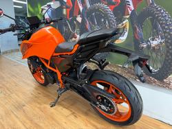 2026 Ktm 390 DUKE ORANGE