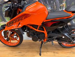 2026 Ktm 390 DUKE ORANGE