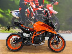 KTM 390 Duke