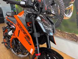 2026 Ktm 390 DUKE ORANGE