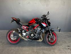 Kawasaki Z900 (ZR900)