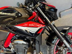 2024 Kawasaki Z900 (ZR900) RED