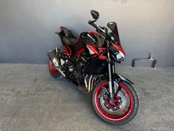 2024 Kawasaki Z900 (ZR900) RED