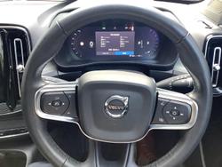 2022 Volvo XC40 Ultimate B5 Dark