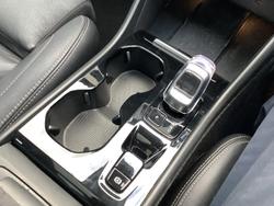 2022 Volvo XC40 Ultimate B5 Dark