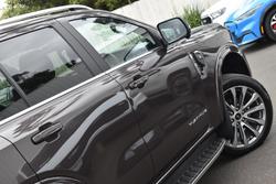 2025 Ford Everest Platinum