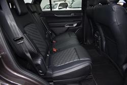 2025 Ford Everest Platinum