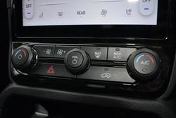 2025 Ford Everest Platinum