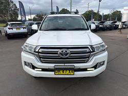 2017 Toyota Landcruiser Altitude