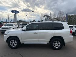 2017 Toyota Landcruiser Altitude