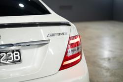 2012 Mercedes-Benz C-Class C63 AMG Performance Package