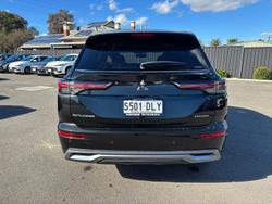 2025 Mitsubishi Outlander Exceed Tourer