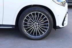 2025 Mercedes-Benz GLC-Class GLC300