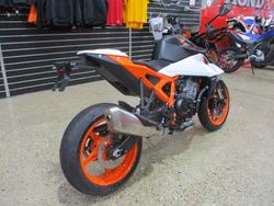 2026 Ktm 990 DUKE R ORANGE