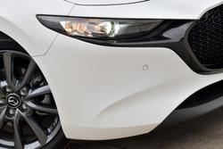 2025 Mazda 3 G20 Touring