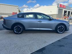2025 Kia K4 Sport