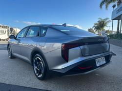 2025 Kia K4 Sport