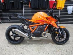 KTM 1390 Super Duke R EVO