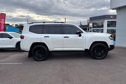 2025 Toyota Landcruiser GR Sport