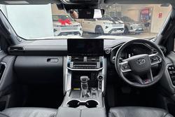 2025 Toyota Landcruiser GR Sport