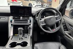 2025 Toyota Landcruiser GR Sport