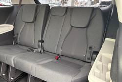 2023 Kia Carnival S