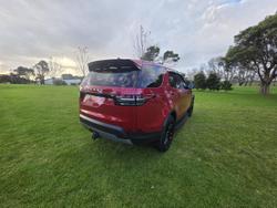 2017 Land Rover Discovery TD6 SE