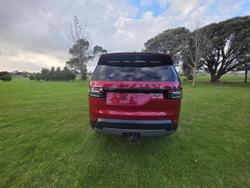 2017 Land Rover Discovery TD6 SE